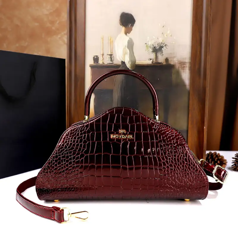 Crocodile pattern Cloud Bag